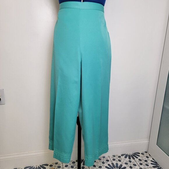 Alfred Dunner Womens Sea Green Embroidered Beaded Lightweight Pants 16 - Picture 1 of 9